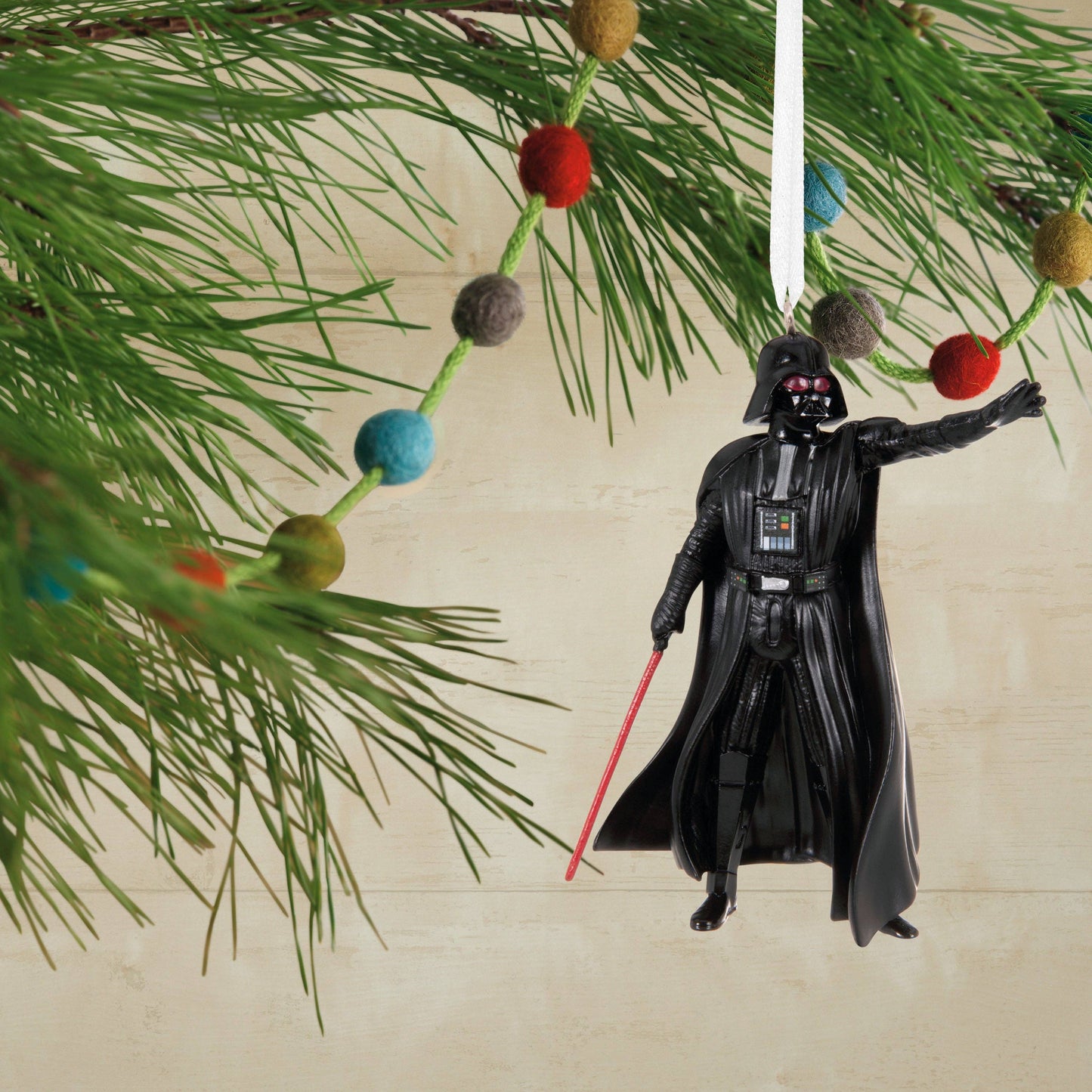 
                  
                    Collectable Star Wars™ - Darth Vader Ornament
                  
                