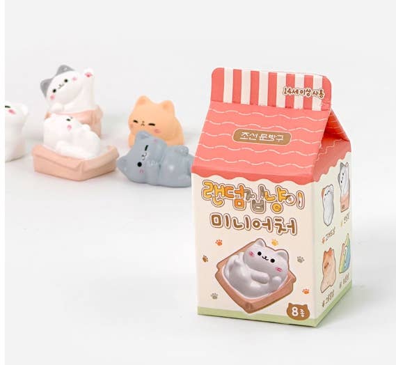 
                  
                    Random Cozy Cat Miniature Figures – Blind Box Series
                  
                
