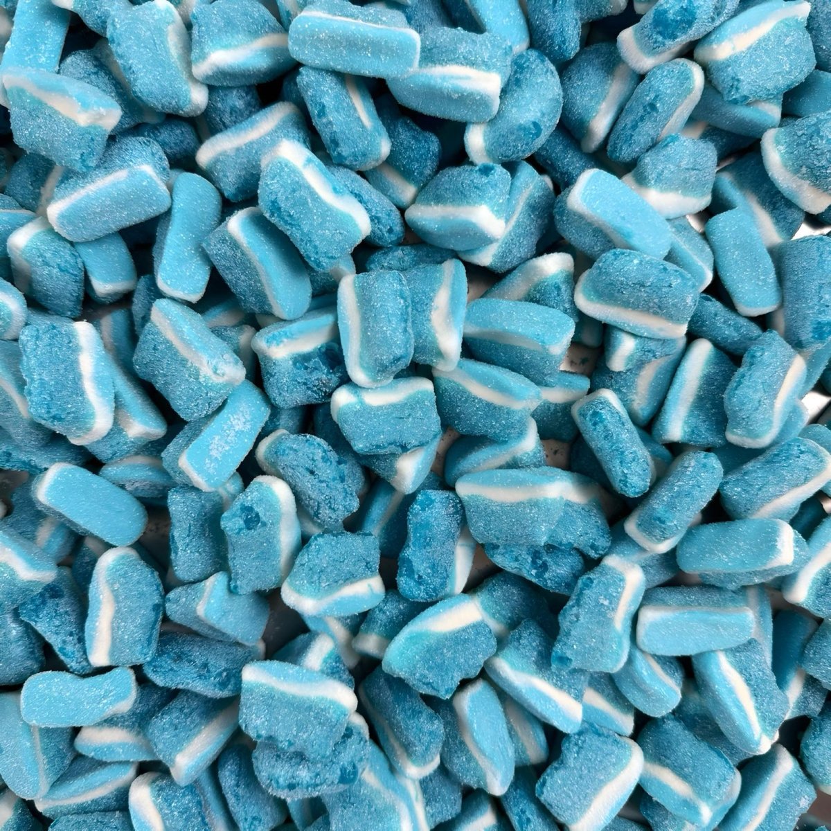 Freeze Dried Blue Raspberry Slices - Candy Mail UK – Candymail UK