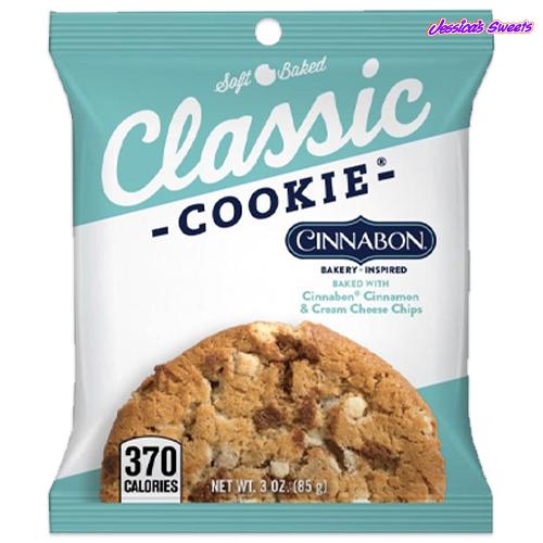 Classic cookie Cinnabon with cinnamon and Cream Cheese Chips 85g - Candy Mail UK