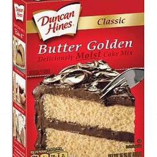 Duncan Hines Classic Butter Golden Cake Mix 432g best before April 21 - Candy Mail UK