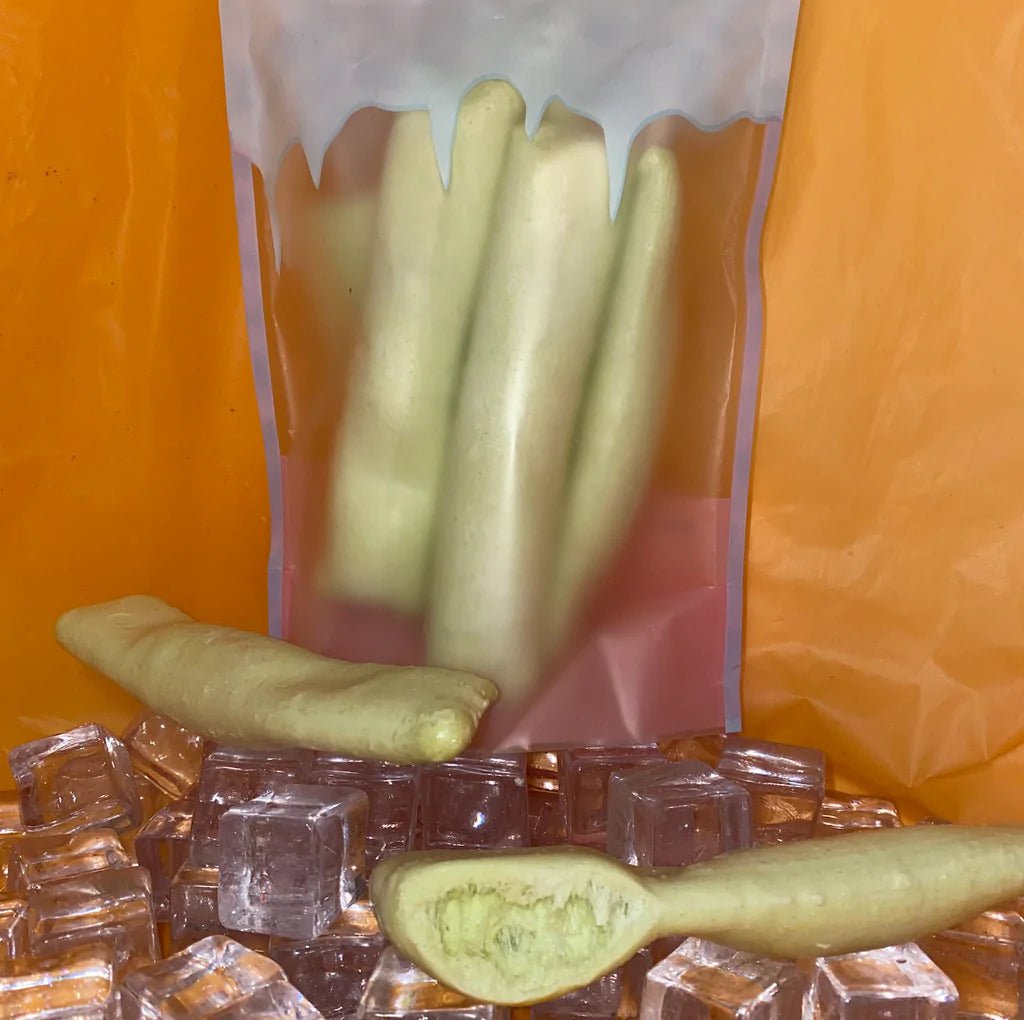 Freeze Dried Sweets- Refreshers Sour Apple Chew Bar - Candy Mail UK